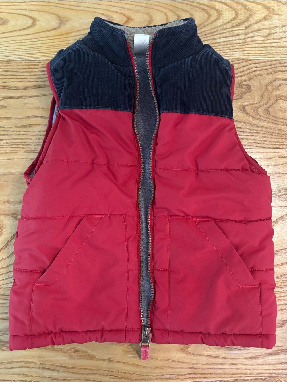 Kids Red Puffer Vest with Contrast Collar Carter’s 
 5T